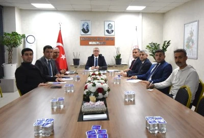 İl&ccedil;e m&uuml;d&uuml;rleriyle toplantı