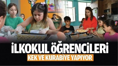İlkokul &ouml;ğrencileri, kek ve kurabiye yapıyor