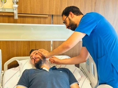 İşitme kaybı yaşayan hasta ameliyatla sağlığına kavuşturuldu
