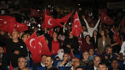 İstanbul B&uuml;y&uuml;kşehir Belediye Başkanı İmamoğlu, Diyarbakır'da konuştu