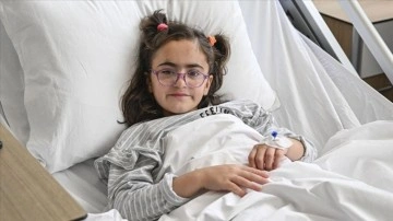 İstanbul'da G&ouml;z Ameliyatı Olan 9 Yaşındaki Ada'nın İyileşme S&uuml;reci