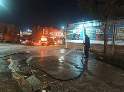 İstasyon Caddesi dip k&ouml;şe temizlendi