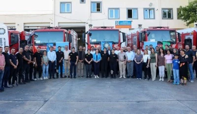 İtfaiye filosuna 20 yeni ara&ccedil;: Halk i&ccedil;in yatırımlara devam edeceğiz
