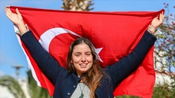 İzmirli Y&uuml;z&uuml;c&uuml; Talinn'de Başarıya Ulaştı