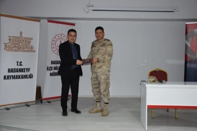 Jandarma, lise &ouml;ğrencileriyle buluştu