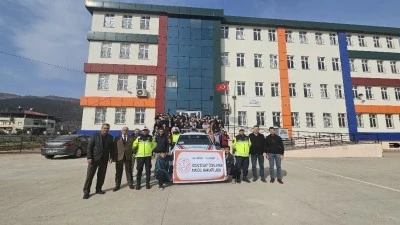 Jandarmadan &ouml;ğrencilere "g&uuml;venli trafik" eğitimi