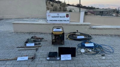 Ka&ccedil;ak krom madeni &ccedil;ıkaran 2 kişi yakalandı