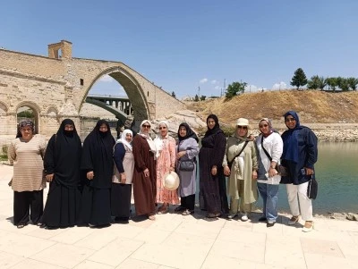 Kadın kursiyerler tarihi ve k&uuml;lt&uuml;rel geziye uğurlandı
