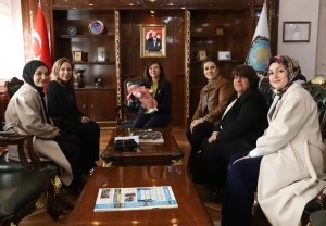 Kadın muhtarlardan B&uuml;y&uuml;kşehir Belediyesine ziyaret