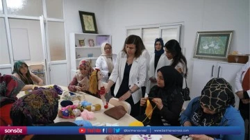 Kadın yaşam merkezlerini ziyaret etti