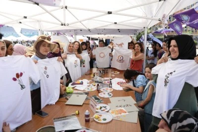 Kadınlar at&ouml;lyelerde eğlenerek &ouml;ğrendi