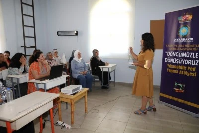 Kadınlar i&ccedil;in at&ouml;lye: Bir kendime bir arkadaşıma dikiyorum
