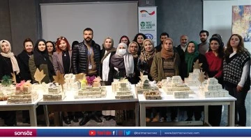 Kadınlar, sosyal uyum projesinde sergi a&ccedil;tı