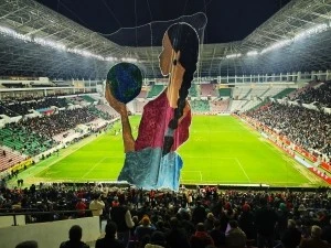 Kadınlardan Amedspor&rsquo;a 8 Mart desteği