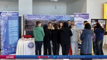KAE&Uuml;'de "&Uuml;niversite 2024 Tanıtım Fuarı" d&uuml;zenlendi