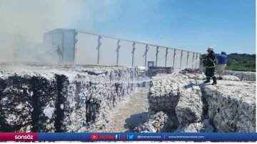 Kağıt fabrikasının atık alanında &ccedil;ıkan yangın s&ouml;nd&uuml;r&uuml;ld&uuml;