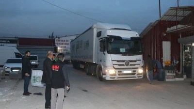 Kahramanmaraş'tan Suriye'ye 1 tır su g&ouml;nderildi