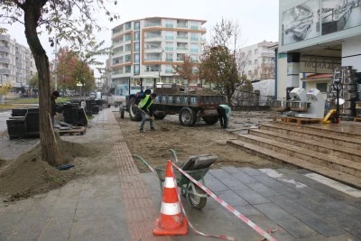 Kaldırım onarımları devam&hellip;