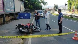 Kaza yapan motosikletteki genç kız öldü