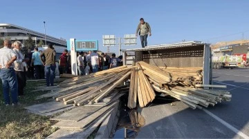 Kamyonet ile otomobil &ccedil;arpıştı 1 yaralı