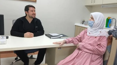 Kanser riski taşıyan kitle bulunan hasta ameliyatla sağlığına kavuştu