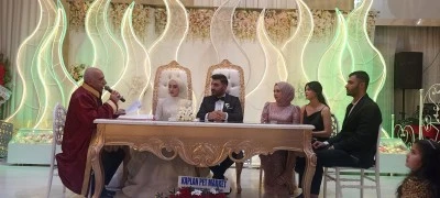 Kaplan ve Demirel ailelerinin mutlu g&uuml;n&uuml;