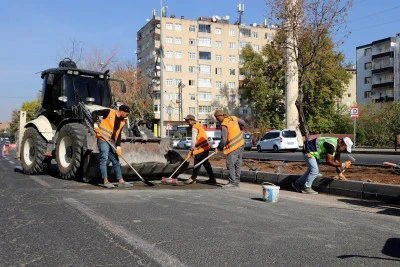 Karacadağ Caddesi modern bir g&ouml;r&uuml;n&uuml;me kavuşuyor