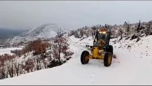 Kardan dolayı kapanan 129 kilometrelik yol ulaşıma a&ccedil;ıldı
