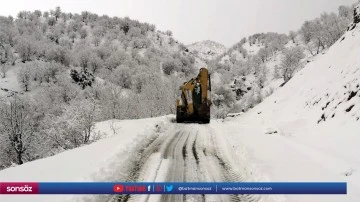 Kardan kapanan 474 kilometre yol ulaşıma a&ccedil;ıldı