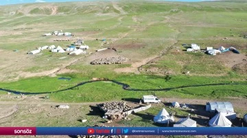 Karlı yaylaları g&ouml;&ccedil;er aileleri ağırlıyor
