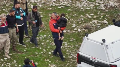 Kaybolan 3 yaşındaki kız &ccedil;ocuğu bulundu