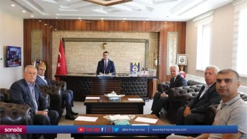 Kaymakam, enc&uuml;menlerle bir araya geldi