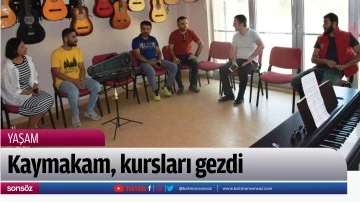 Kaymakam, kursları gezdi