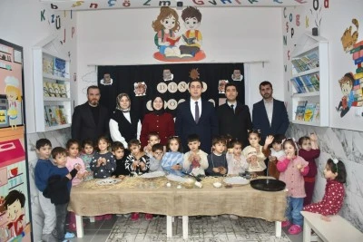 Kaymakam, minik &ouml;ğrencilerle buluştu