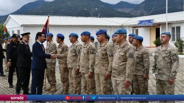 Kaymakam Soylu, askerler ve s&uuml;r&uuml;c&uuml;lerle bayramlaştı