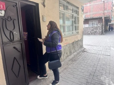 Kaynartepe Mahallesi&rsquo;nde kadınlara destek hizmetleri anlatıldı