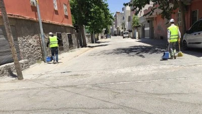 Kent girişleri ve mahallelerde yoğun temizlik mesaisi