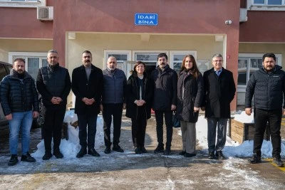 Kent Koruma ve Dayanışma Platformu&rsquo;ndan karla m&uuml;cadele eden DBB&rsquo;ye dayanışma ziyareti