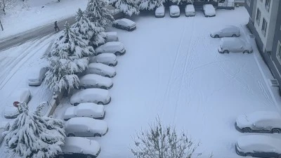 Kent merkezinde kar kalınlığı 18 santimetre &ouml;l&ccedil;&uuml;ld&uuml;