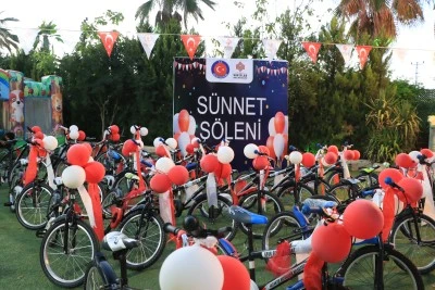 Kilis'te 25 &ccedil;ocuk i&ccedil;in geleneksel s&uuml;nnet ş&ouml;leni d&uuml;zenlendi
