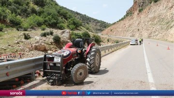 Kilis'te bariyere &ccedil;arpan trakt&ouml;rdeki 3 kişi yaralandı