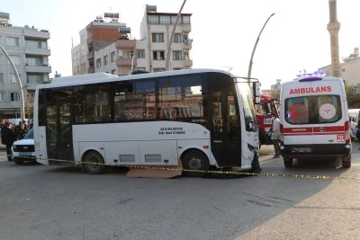 Kilis'te halk otob&uuml;s&uuml;n&uuml;n &ccedil;arptığı kadın hayatını kaybetti