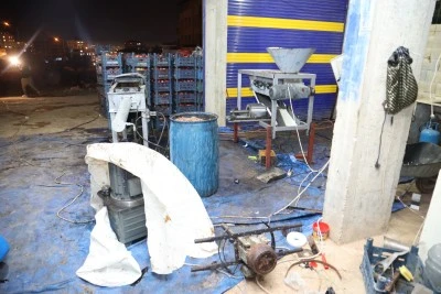 Kilis'te hijyen kurallarına uymayan nar ekşisi imalathanesi kapatıldı