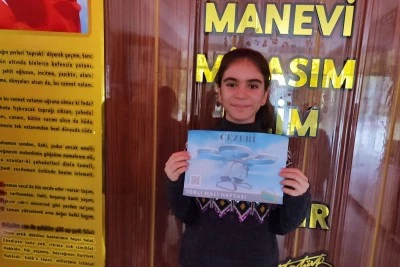 Kilis'te &ouml;ğrenciler yerli ve milli &uuml;retime dikkati &ccedil;ekmek i&ccedil;in yapay zeka destekli klip hazırladı