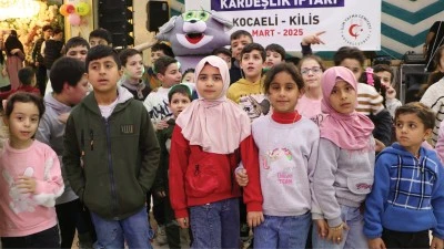 Kilis'te yetimler İHH'nin "Kardeşlik İftarı"nda buluştu