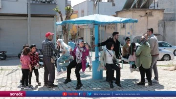 Kilisli &ccedil;ocuklar bayram yerinde g&ouml;n&uuml;llerince eğlendi