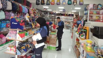 Kırtasiye &uuml;r&uuml;nlerine y&ouml;nelik etiket denetimi yapıldı