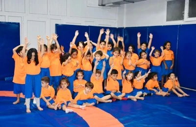 Kış spor okulları devam ediyor