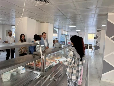 Kız &ouml;ğrenciler tadım yaptı