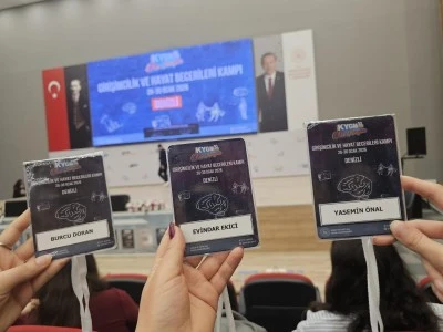 Kız &ouml;ğrencilerimiz medya kampına katıldı